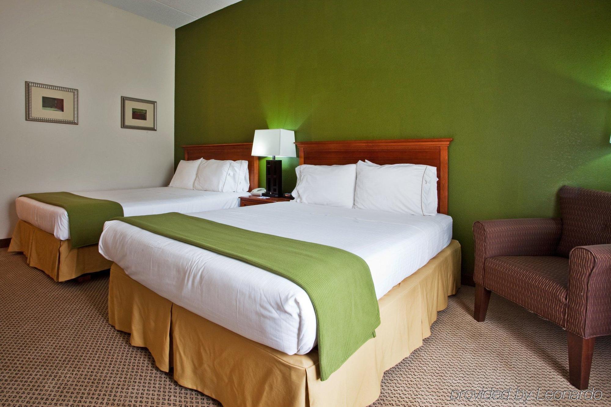 Holiday Inn Express Hotel & Suites Dublin By Ihg Oda fotoğraf