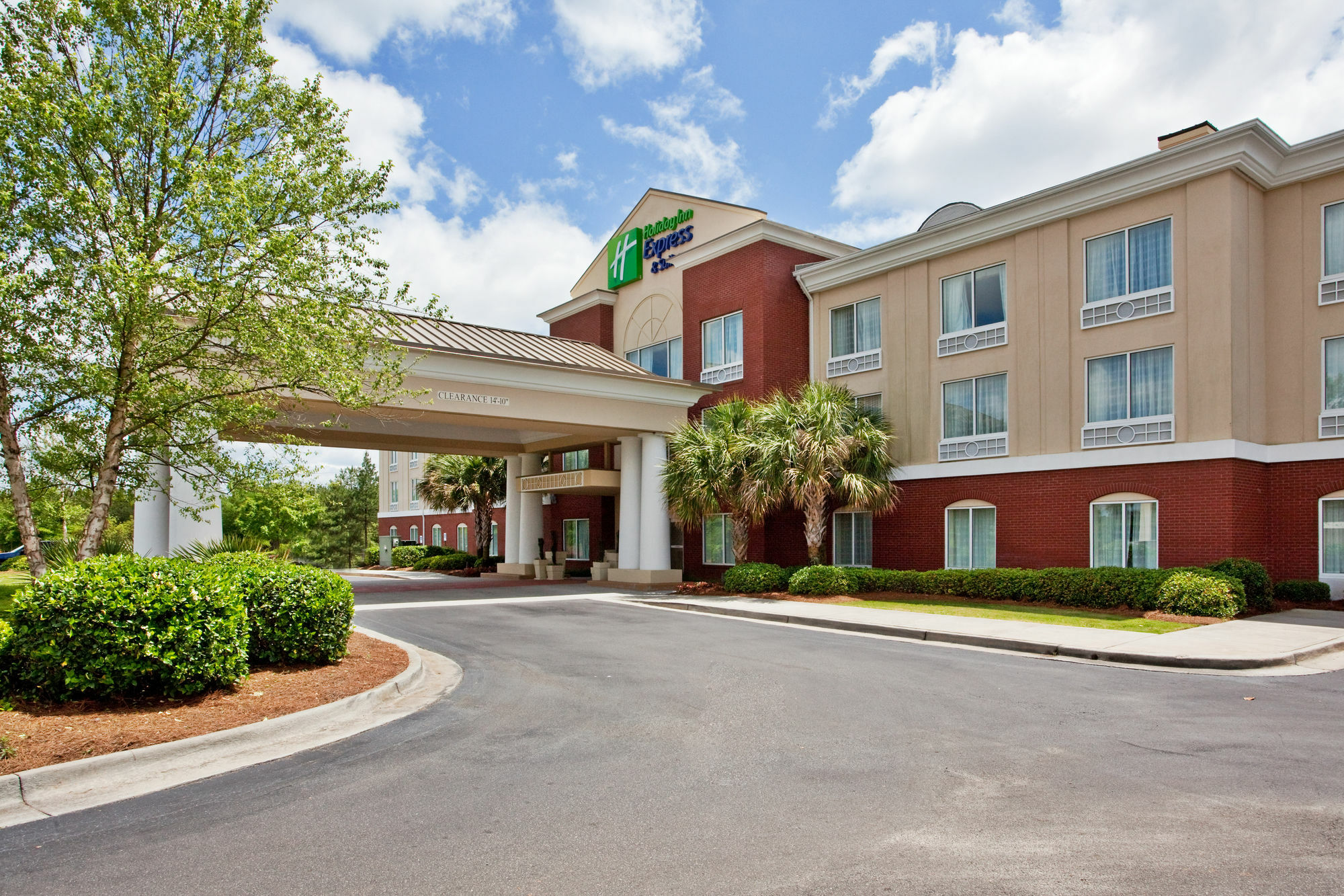Holiday Inn Express Hotel & Suites Dublin By Ihg Dış mekan fotoğraf